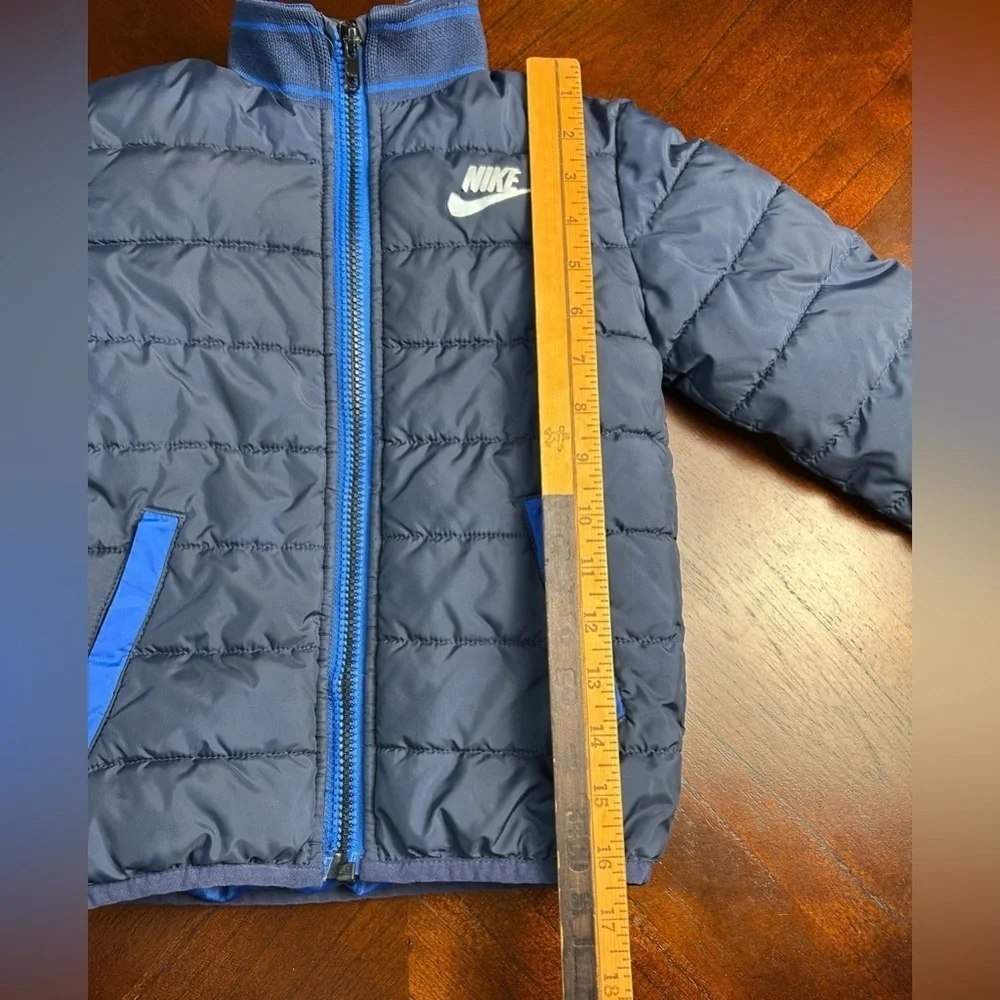 Nike stylish puffer